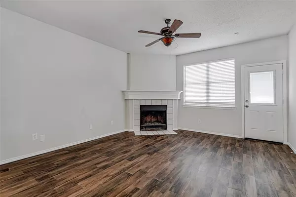 Mansfield, TX 76063,505 Blueberry Hill Lane