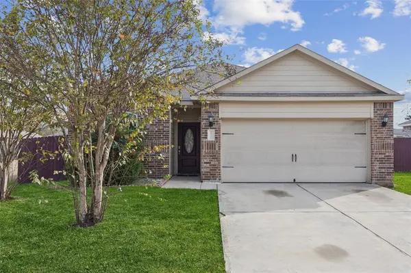 1020 Walnut Ridge Drive, Hutchins, TX 75141