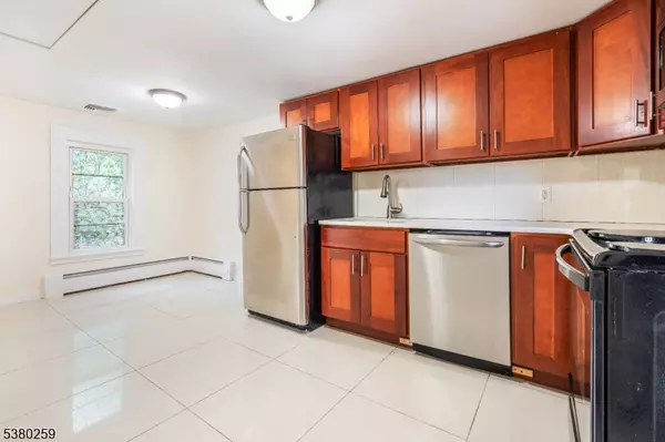 Sussex Boro, NJ 07461,29 Walnut St #2