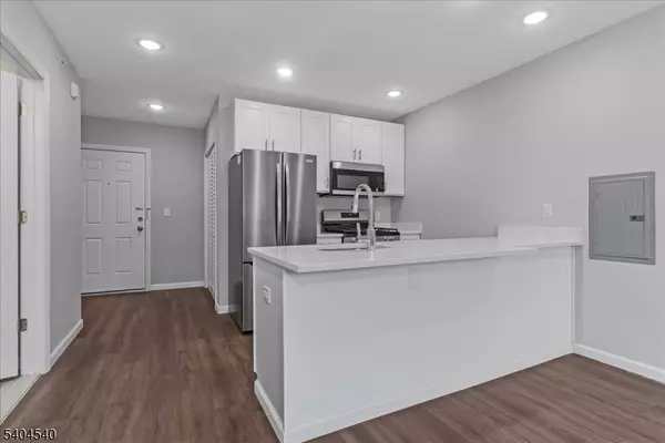 Bloomfield Twp., NJ 07003,224 Broad St Unit 203 #203