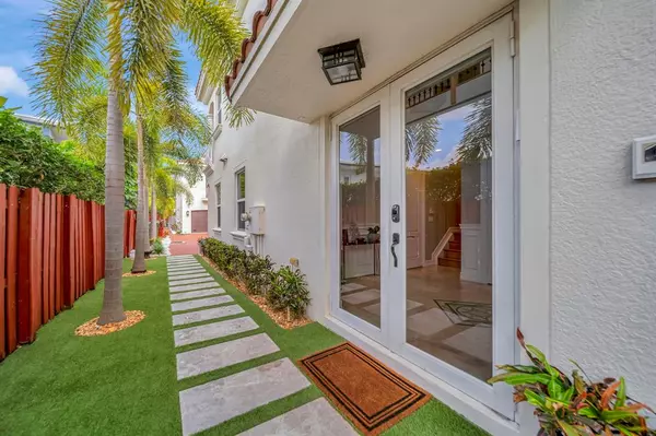 Fort Lauderdale, FL 33304,1368 Bayview Drive