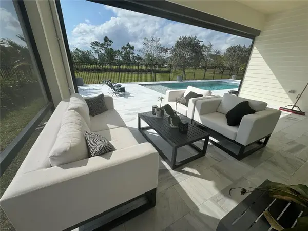 Loxahatchee, FL 33470,987 Castaway Ct