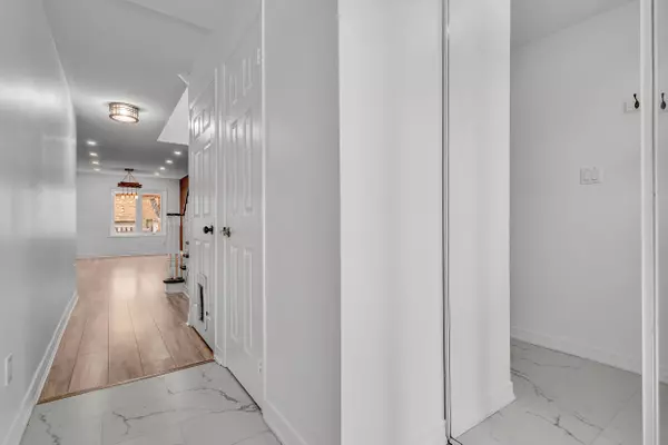 Mississauga, ON L5N 7E3,3865 Allcroft RD