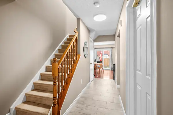 Hamilton, ON L8E 5V2,610 Barton ST #12