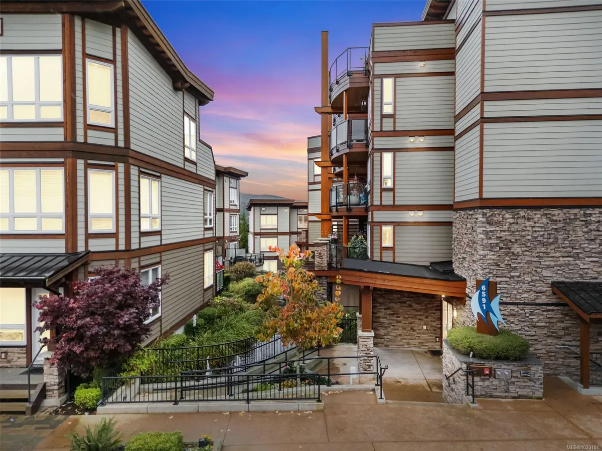 Sooke, BC V9Z 1M2,6591 Lincroft Rd #202