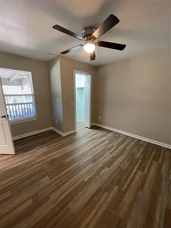 Valley View, TX 76272,110 Crockett Street #B