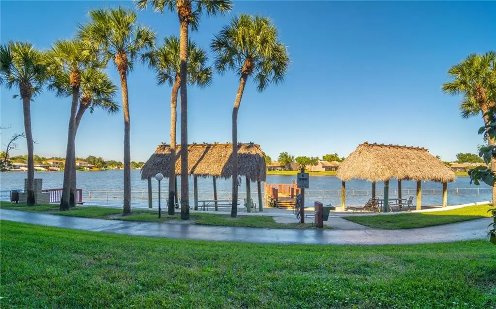 Pembroke Pines, FL 33026,1100 Colony Point Cir #105