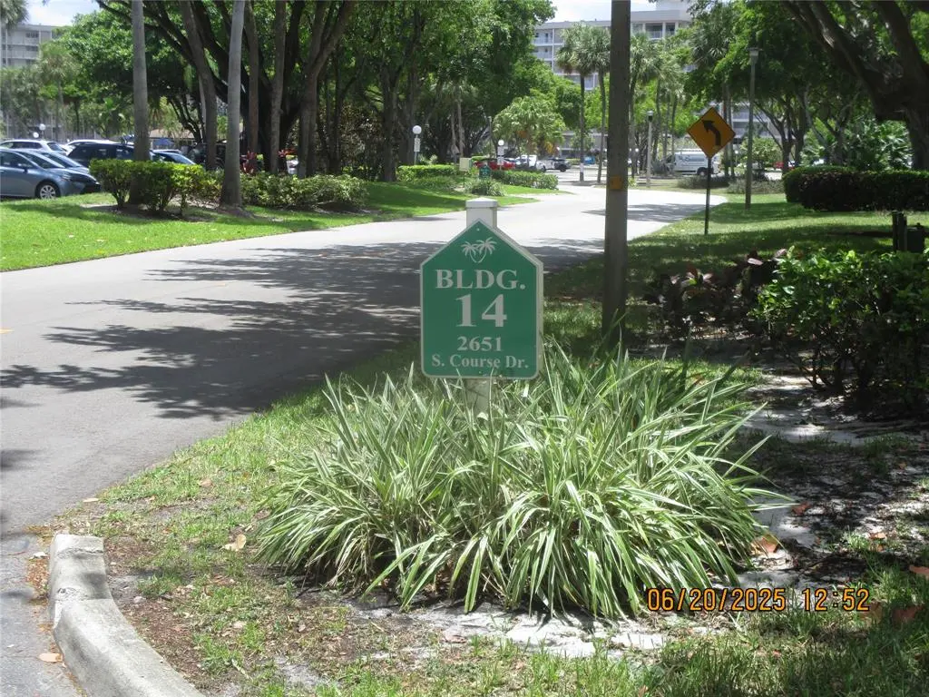 Pompano Beach, FL 33069,2651 S Course Dr #404