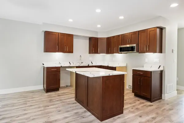 Chemainus, BC V0R 1K0,2899 River Rd #112