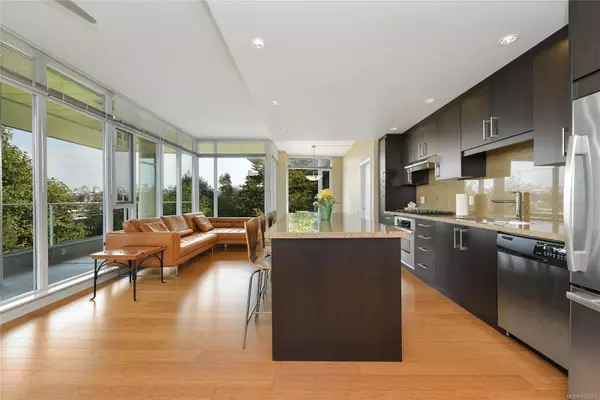 Victoria, BC V9A 0B4,379 Tyee Rd #204