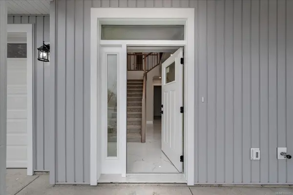 Ladysmith, BC V9G 0B8,429 Colonia Dr S