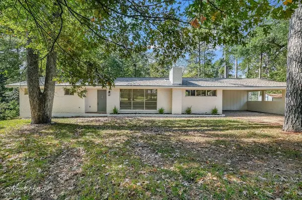 4022 Parkwood Drive,  Shreveport,  LA 71119