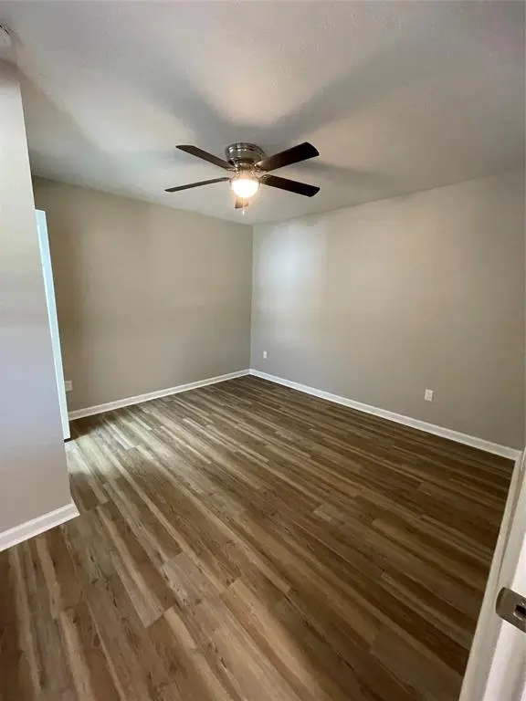 Valley View, TX 76272,110 Crockett Street #B