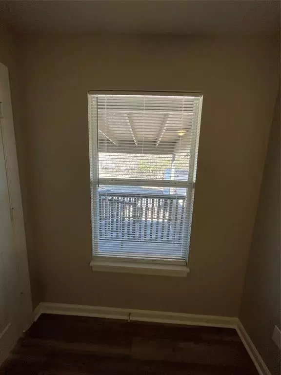 Valley View, TX 76272,110 Crockett Street #B