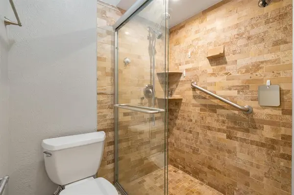 Dallas, TX 75235,5303 Fleetwood Oaks Avenue #178