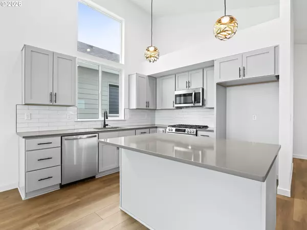 Sandy, OR 97055,41860 DESCHUTES AVE #12