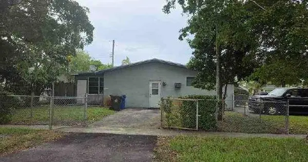 Lauderdale Lakes, FL 33309,3451 NW 41st St