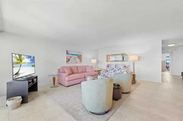 Fort Lauderdale, FL 33305,1905 N Ocean Blvd #14D