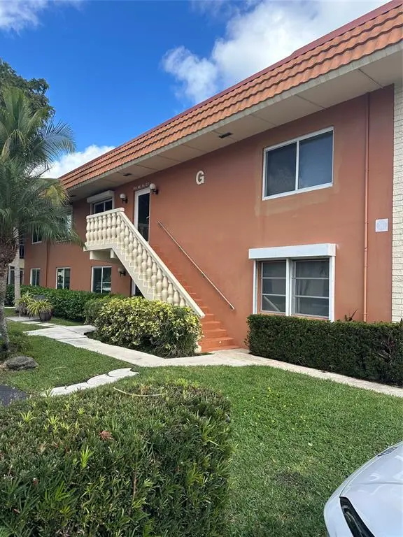 Wilton Manors, FL 33305,119 NE 19th Ct #215 G