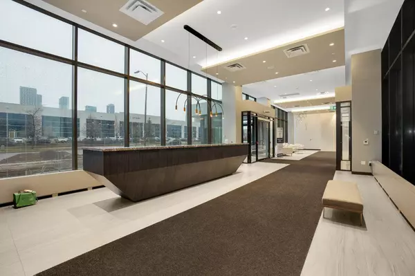 Vaughan, ON L4K 5Z8,10 Honeycrisp CRES #106