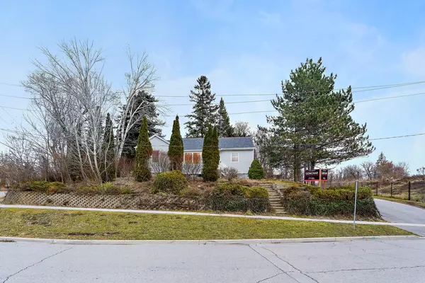 2 John ST #Unit 3, Halton Hills, ON L7G 2J6