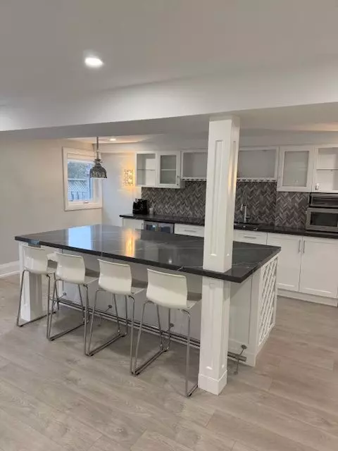 Mississauga, ON L5M 5Y3,5439 Mcfarren BLVD #Basement