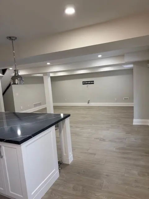 Mississauga, ON L5M 5Y3,5439 Mcfarren BLVD #Basement