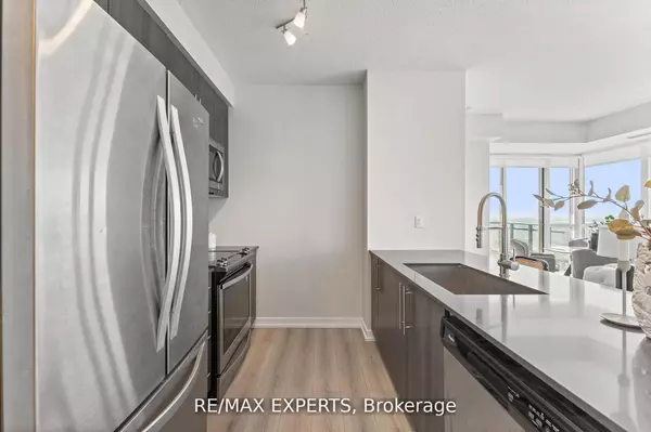 Mississauga, ON L5B 0G3,4011 Brickstone Mews #4502