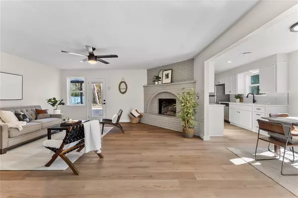 Woodway, TX 76712,919 Fairway Road