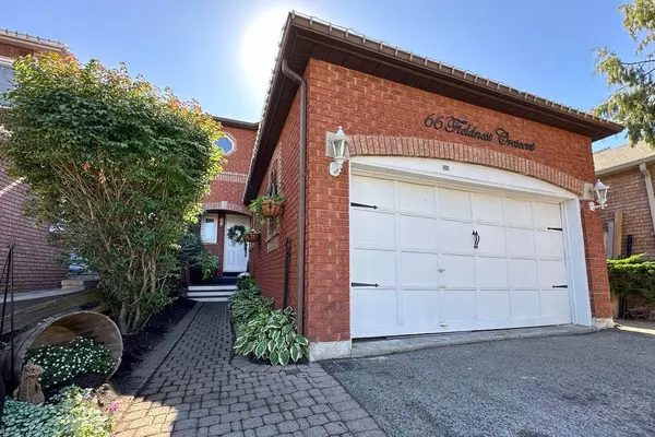 Whitby, ON L1R 1Z6,66 Fieldnest CRES