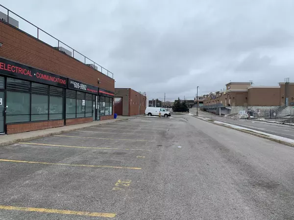 Toronto E11, ON M1X 1L5,2721 Markham RD #13