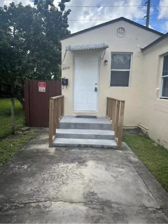 Hollywood, FL 33020,2312 Cleveland St #2312