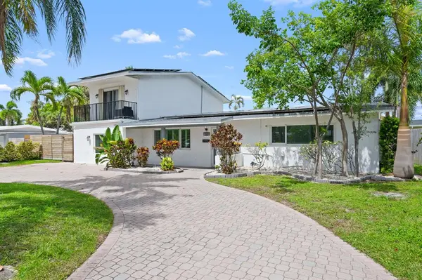 Pompano Beach, FL 33062,865 NE 23rd Ter