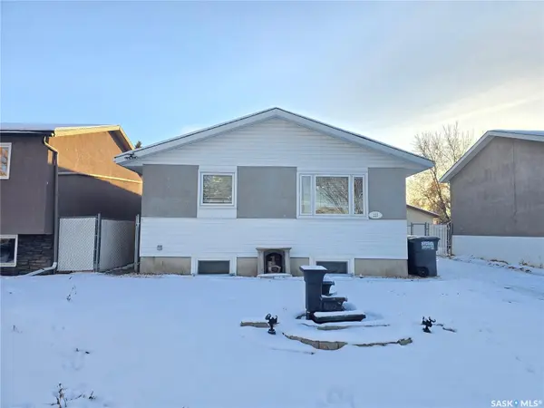 210 Western CRESCENT, Saskatoon, SK S7H 4J6