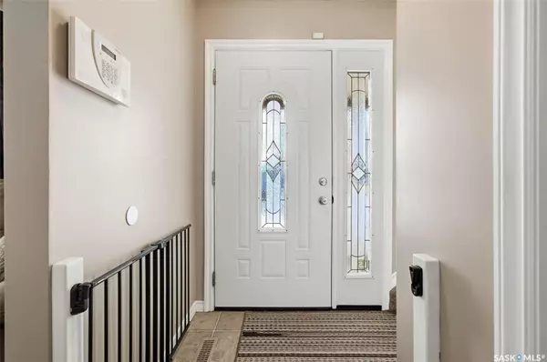 Regina, SK S4R 5B5,63 Champ CRESCENT