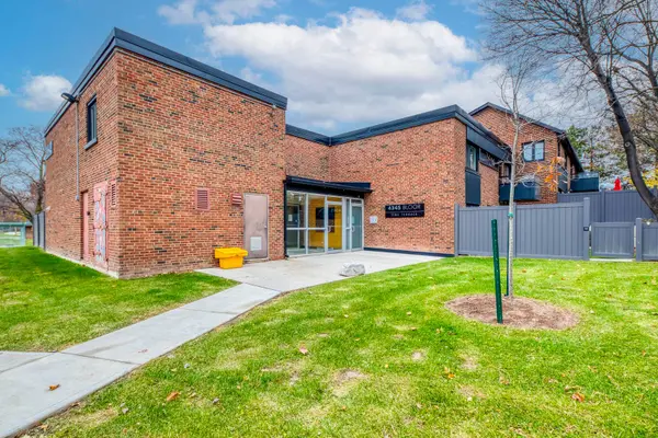 Toronto W08, ON M9C 2A4,4345 Bloor ST W #51