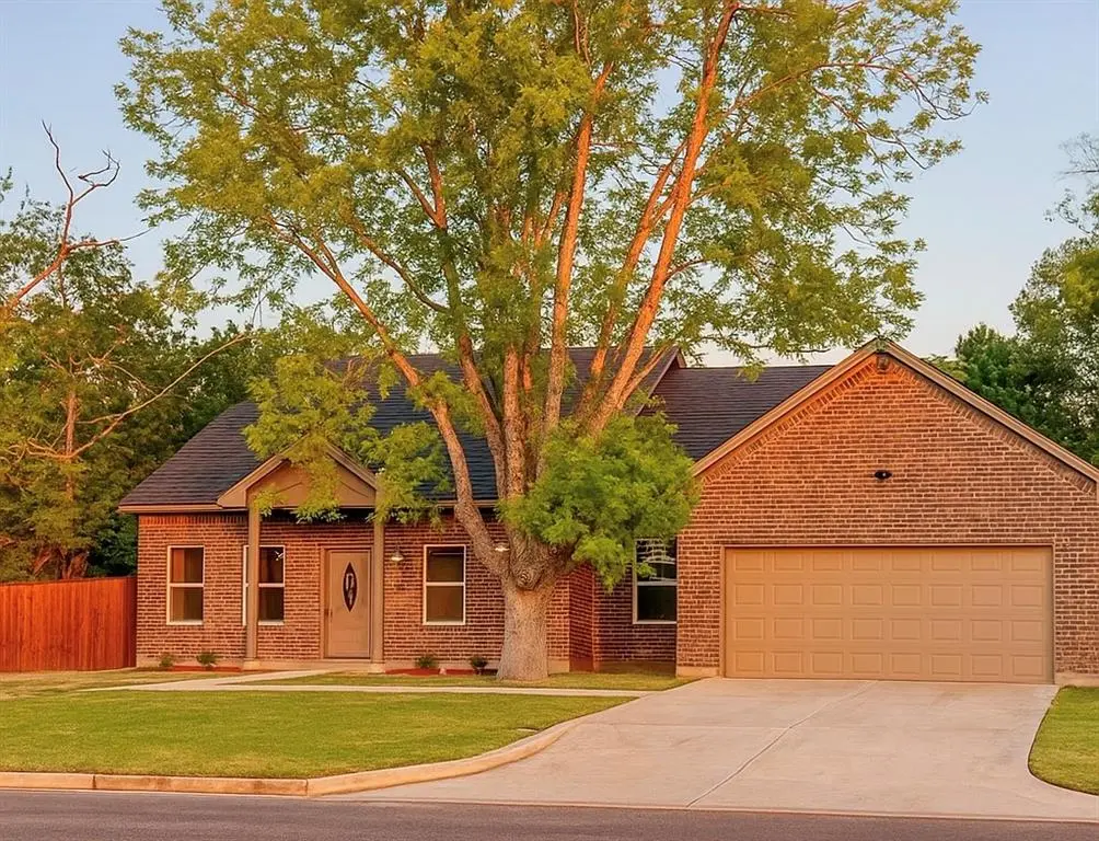 Corsicana, TX 75110,1511 W 13th Avenue