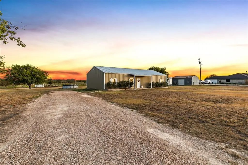 Axtell, TX 76624,1424 Kirkland Hill Road