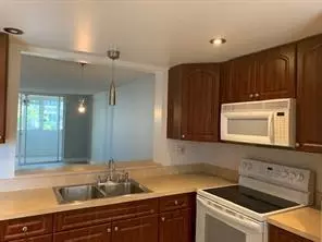 Hallandale Beach, FL 33009,320 NE 12th Ave #503