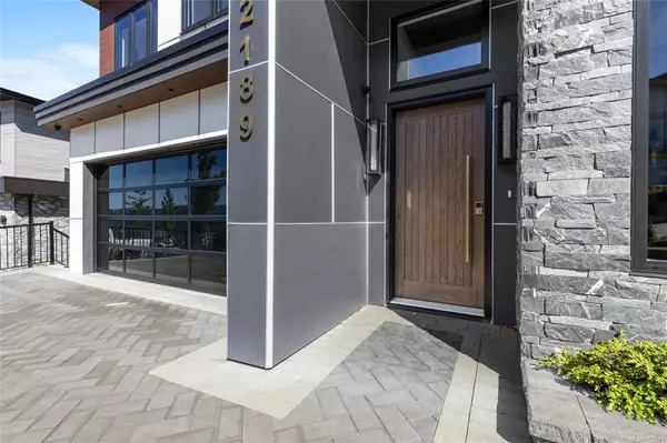 Langford, BC V9B 0P4,2189 Navigators Rise