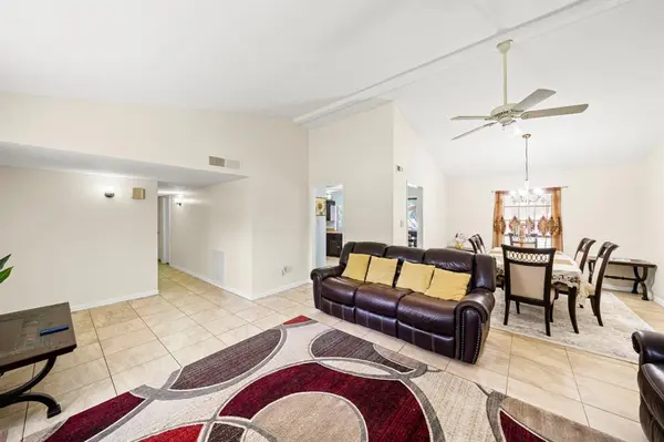 Arlington, TX 76014,2121 Newbury Drive