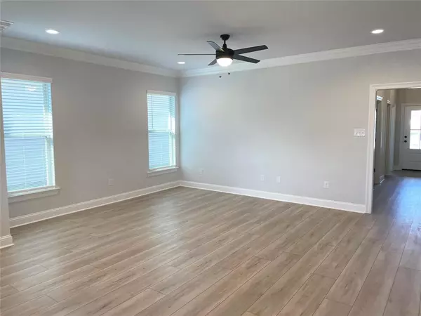 Bossier City, LA 71111,785 Venecia Drive