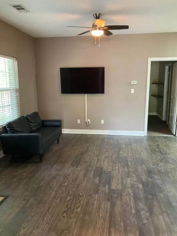 Sherman, TX 75090,514 E Brockett Street #516