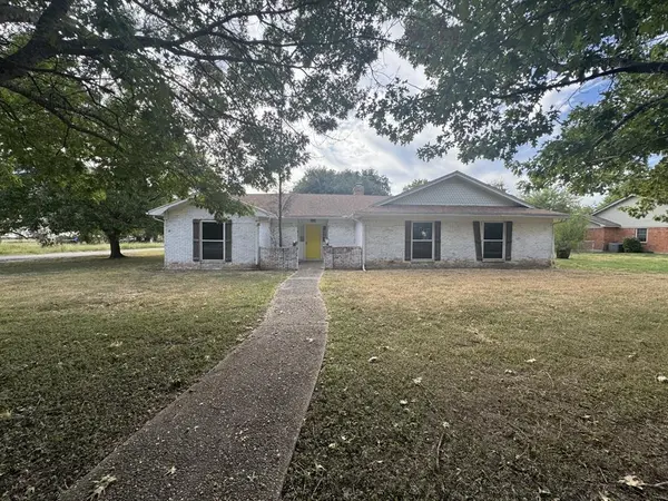 1516 E Mclennan Avenue, Mart, TX 76664