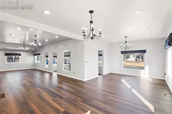 Colorado Springs, CO 80903,319 E Platte AVE