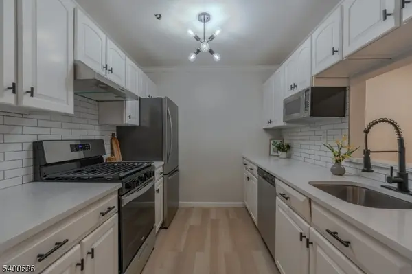 Bridgewater Twp., NJ 08805,502 Stratford Pl #502