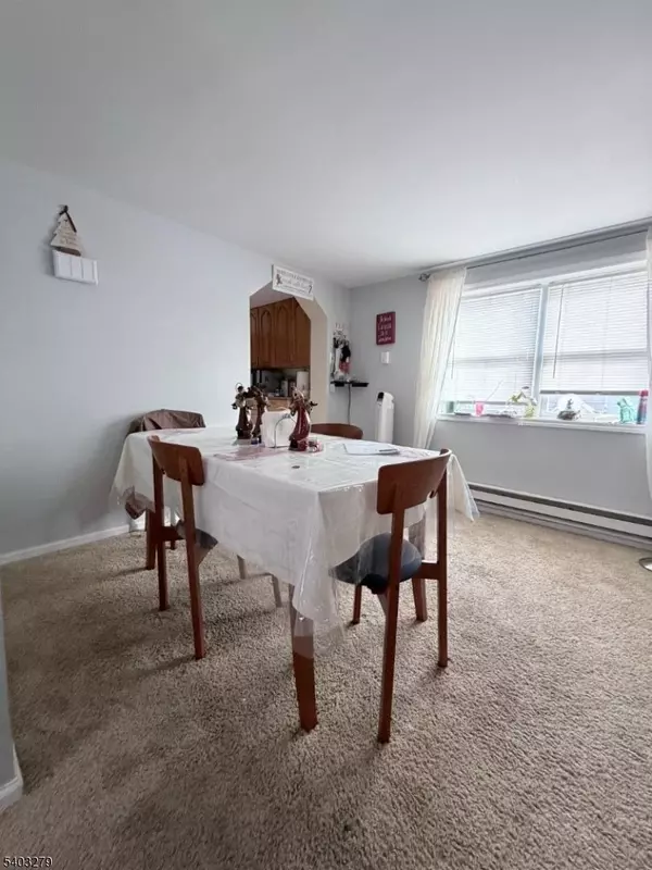 Hasbrouck Heights Boro, NJ 07604,263 Kipp Ave