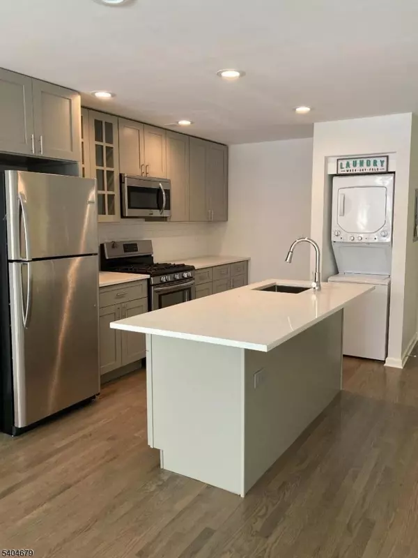 Secaucus Town, NJ 07094,748 Mainsail Ln