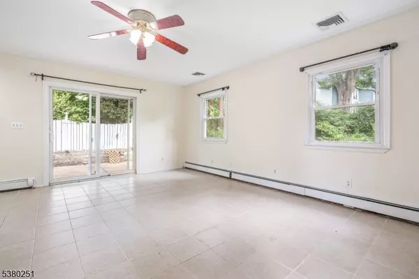 Sussex Boro, NJ 07461,29-A Walnut St #1