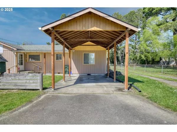 Coos Bay, OR 97420,1848 THOMAS AVE